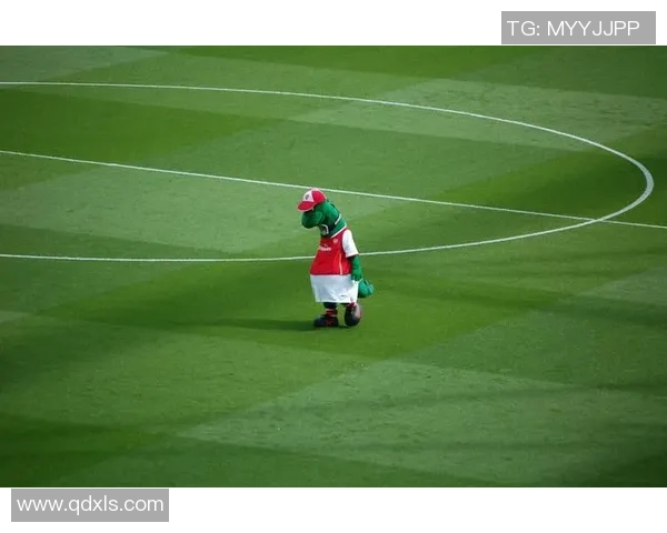 刘芳独家分享足球心得与技巧助你提升球技的秘诀与经验 刘芳独家分享足球心得与技巧助你提升球技的秘诀与经验